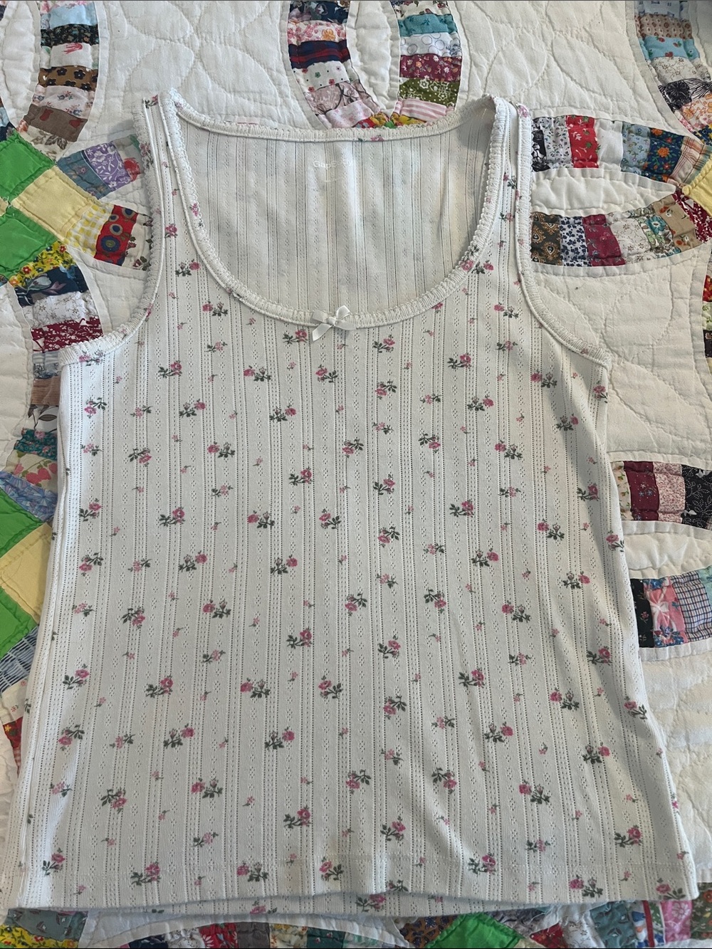 GAP Cream Small Ribbed Tank with Pink Floral Rose Print and Bow